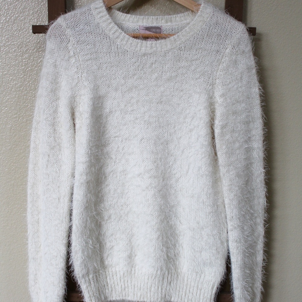 Forever 21 Fuzzy Cream Pullover Sweater